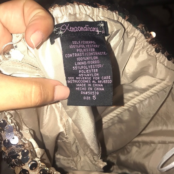 Gold dress for homecoming - Picture 4 of 4